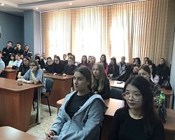 Будущие специалисты по праву знакомятся с деятельностью МВД на транспорте  