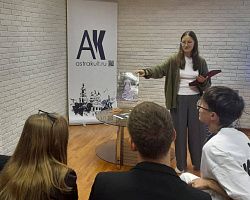 Командная игра «Литературный крокодил» в библиотеке им. Н.К. Крупской