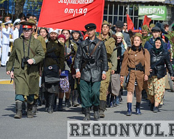 Парад в п. Володарский