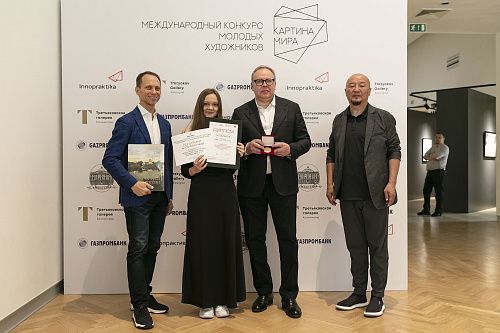 Работы победителей международного конкурса молодых художников на выставке в Калининграде