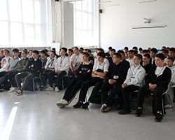 Профилактика зависимостей и правонарушений со студентами 