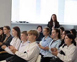 Вручение студенческих билетов первокурсникам отделения СТИД